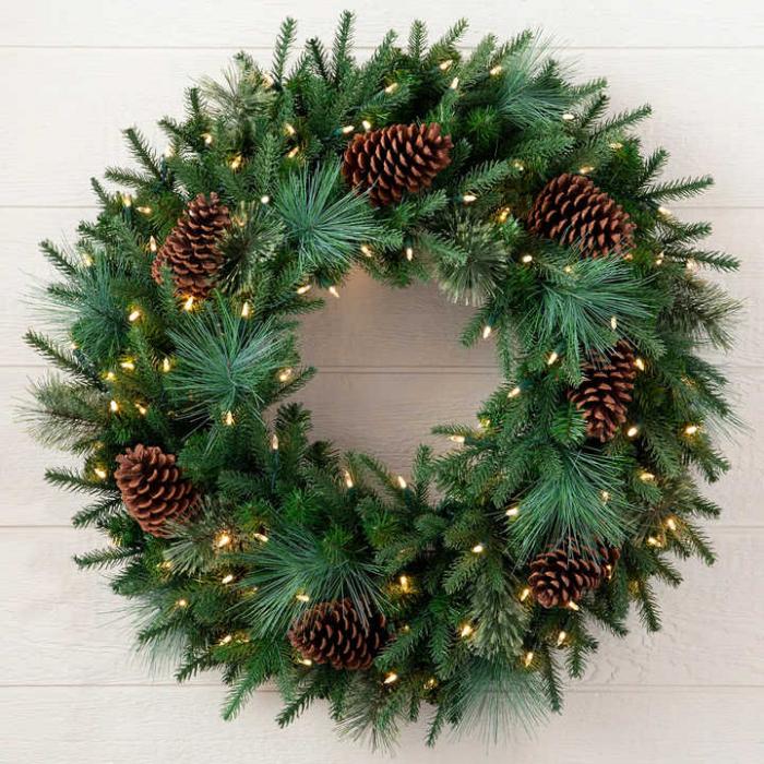 Holiday garland and wreath for retail display Holiday garland and wreath for retail display